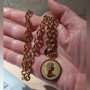 18K gold plated over stainless steel Queen Elizabeth necklace Elegant Jewelry